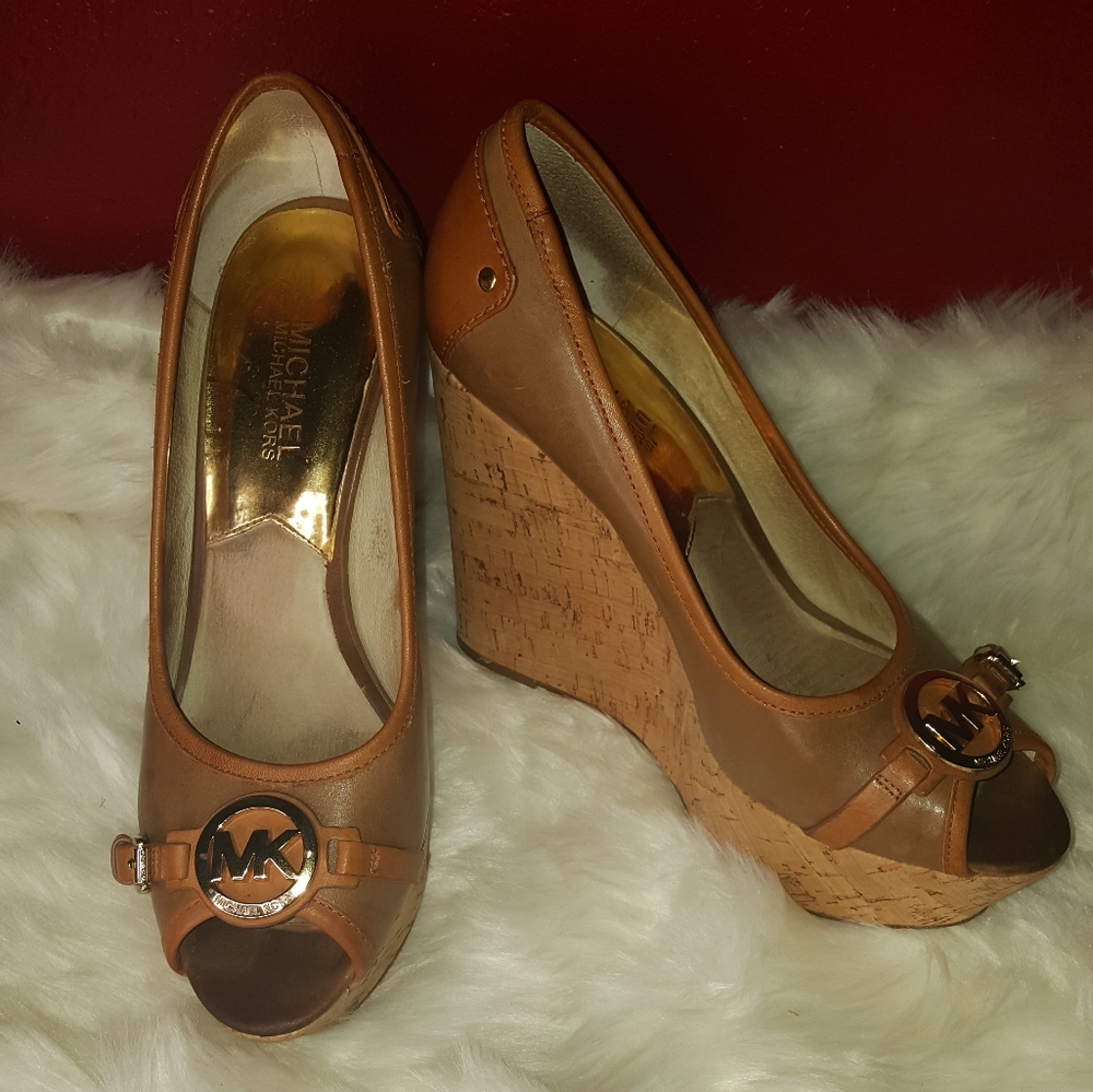 MK Wedges